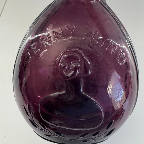 Vintage Jenny Lind Amethyst Bottle Decanter Purple Glass 9.5 inches - Picture 6 of 7